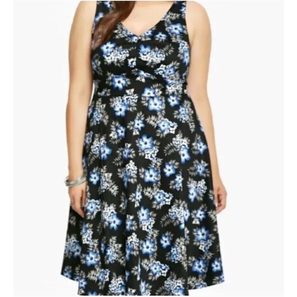 Torrid Blue Floral Fit & Flare Dress Size 16  Wedding Guest Homecoming